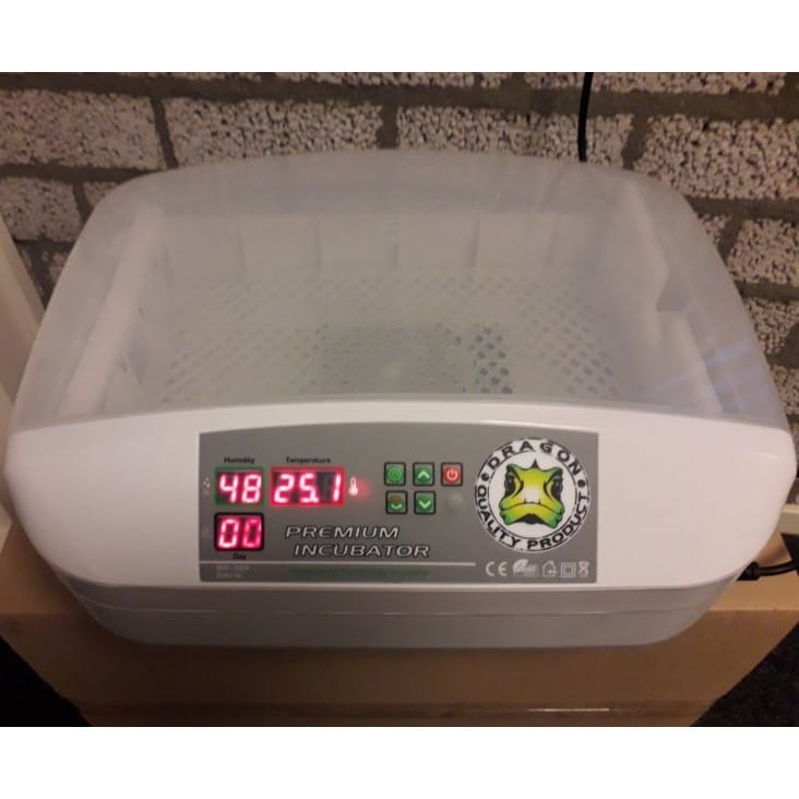 Dragon-premium-incubator-Voor-6-krekelbakjes-2